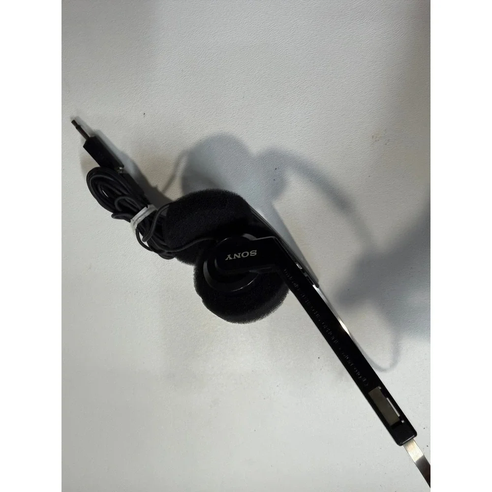 Sony MDR-010 Dynamic Stereo Headphones Vintage Black Wired Over Ear Audio